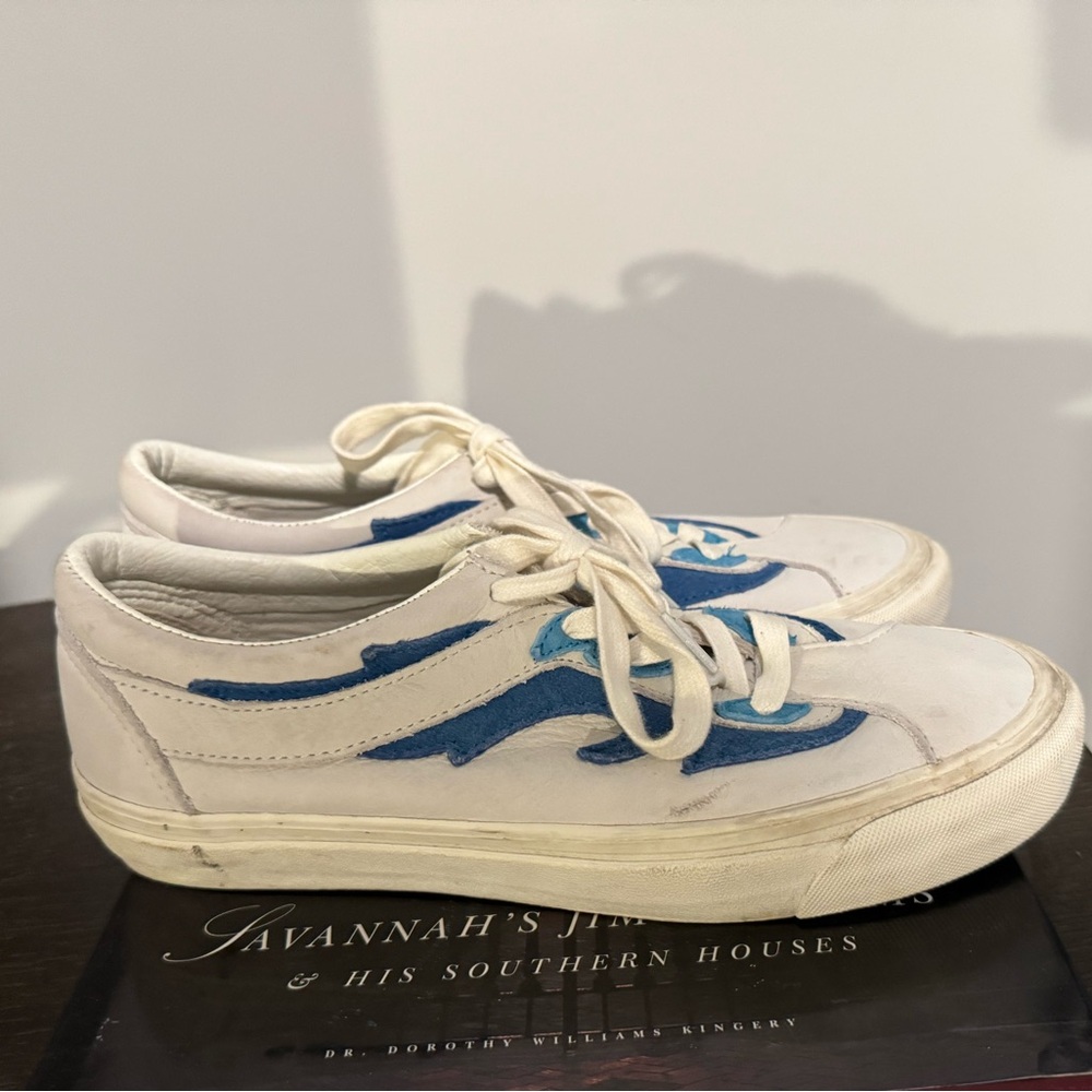 Vans Blue & White Wave Casual Sneakers